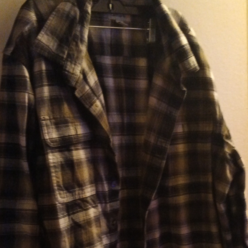 Carhartt Plaid Button-Up Shirt